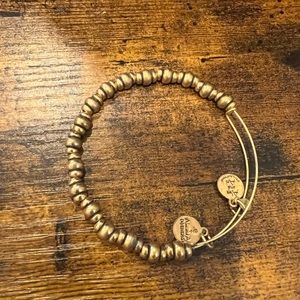 NWOT Alex and Ani Beaded Bangle